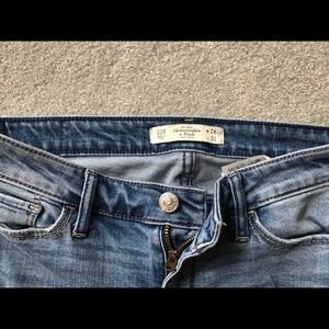 Ripped Medium Wash Super Skinny Jeans